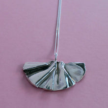 Load image into Gallery viewer, Zephyr Necklace Silver