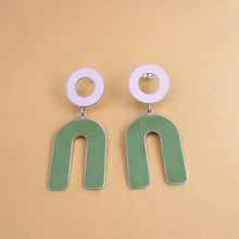 Load image into Gallery viewer, Washer and U-Shaped Earrings - Green