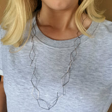 Load image into Gallery viewer, Single Diamond Chain Necklace