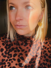 Load image into Gallery viewer, Poppy Hoop Earrings