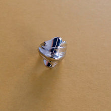 Load image into Gallery viewer, Freeform Ring Silver
