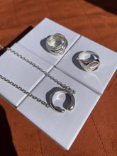 Load image into Gallery viewer, Oxbow Necklace - Silver
